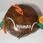 Coconut souvenir purse with painted face pearly bead nose & yarn handle Green Photo 1