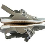 Sorel  Out N About Plus Walking Leather Sage Green Sandals size 9.5 Photo 9