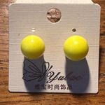 Yabao Asian Neon Fluorescent Yellow Stud Earrings NWT Photo 0
