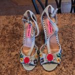 Betsey Johnson NEW Lenox Heels - mismatched sizes Photo 4