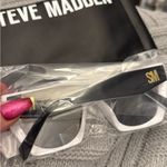 Steve Madden Grae Unisex White and Black Checkered Wayfarer Sunglasses Photo 4