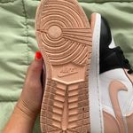 Air Jordan ’s Photo 3