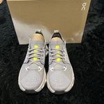 on cloud On CLOUDSWIFT lilac Wolf running athletic training lace up shoes sneakers sz8 Photo 6