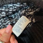 American Eagle •• B&W Sweater Photo 3