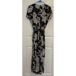H&M  Floral Print Jumpsuit Black White Belted V‎ Neck Casual Size 10 Photo 4