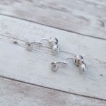 Vintage Avon Clip On Earrings Stunning Silver Tone Two Color Faux Pearl Photo 3