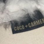 Coco + Carmen fur shawl Photo 2