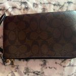 Coach Large Wallet Photo 1