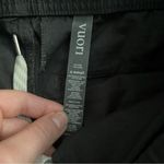 Vuori  grey hiking cargo joggers size XSmall Photo 4