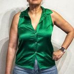 Sincerely Jules  Green Satin Button Down Sleeveless Blouse Sz M Photo 0