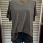 SheIn  LUNE Plus V-Neck Tee Photo 0