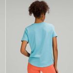 Lululemon  Short Sleeve Love T Shirt Sz 8 Photo 1