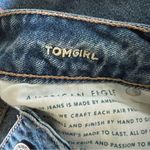 American Eagle  tomgirl jeans size 2 distressed patch Photo 10