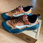 Vans MTE Crosspath Shoe Glazed Ginger
VN000CVUN1Z Women 9.0 US Mens 7.5 US Photo 5