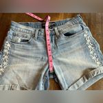 Lucky Brand  Shorts With flowers - size 0/25 Photo 4