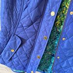 Lilly Pulitzer  ladies blue‎ purple vest with flowered lining, small Photo 3