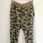 Kut From The Kloth Maribella Camo Cop Joggers NWT Photo 2
