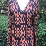 Zoa  NEw York Sheer Triangle design Top Photo 0