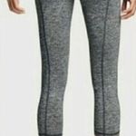 Victoria's Secret  SPORT Knockout By Victoria Gray Cropped Leggings Photo 1