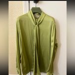 Gucci Green Silk Blouse with Tie-Neck size 40 medium or 6/8 Photo 5