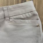 Elie Tahari Tahari Size 8P Tan womens shorts Photo 2