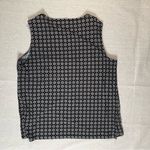Roz & Ali  | Black & White Medallion Print Sleeveless Top | Large Photo 1