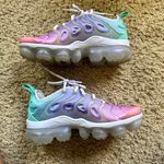 Nike Air VaporMax Plus in Opti Yellow / Psychic Pink / Light thistle / aurora green Size 5 Photo 4