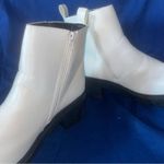 Qupid  Renley Y2K Chunky Heel Booties size 10 White Faux Leather Ankle Boot Shoes Photo 3