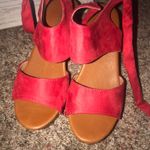 Red Heels Size 7.5 Photo 0