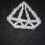 Black Diamond Pattern Sweater sz M Size M Photo 1