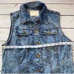 Forever 21  Life in Progress 80’s Inspired Acid Wash Denim Vest Size Medium Photo 8