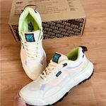 Vans  Mte Crosspath Shoe Natural
Women 8.5US Mens 7.0US Photo 9