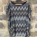 Lipstick Top Woman's‎ Large Patterned Black Gray Lightweight Flowy Y2K Crinkle Photo 0