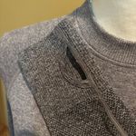 Gymshark  Shirt Womens Medium‎ Gray Seamless Crop Top Neutral Workout Athleisure Photo 5