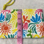 Ipsy Multicolor Makeup glam Bag April 2025 design White Photo 9