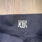 OQQ Black Seamless Butt Scrunch Leggings Photo 4