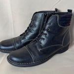 Clarks Size 12N Whistle Bea Black Leather Quilted Plaid Lace up zip Ankle Boots Photo 0