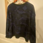 John + Jenn Blue Camo Crewneck Sweater Size Medium Photo 3