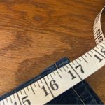 Vintage Second Generation Embroidered Floral Hem Denim Capri Jeans: Size 9 Blue Photo 7