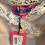 Edikted Brand new Light pink  lace cami top. Amilia Lace Trim Tank top   light pink, lace trim, camisole, tank top, feminine, delicate, soft fabric, girly, romantic, sleeveless Photo 3