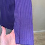 Purple ribbed knit casual v Photo 4
