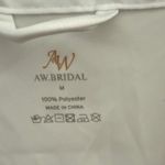 Elegant White Women's Kimono Robe Size M Photo 2