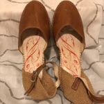 EVA SOLANA Women’s Tan & Brown Leather Wedge Sandals Size 8 Photo 12