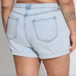 Torrid - 5 Inch Mom Jean Premium Classic Denim Mid-Rise Vintage Short Photo 2