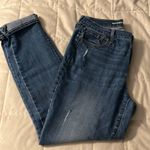 Old Navy  Curvy Skinny Jeans 
Medium Wash 
Mid Rise
Size 6 Regular Photo 1