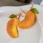 Green and Gold Citrus Photo 1