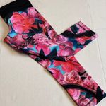 Lululemon Secret Garden Crops Sz 6 Photo 3