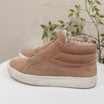 Kaanas Caramel Suede Chelsea Ankle Mid Top Slip on Sneaker Size 7 Preowned Tan Photo 4