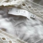 ASTR  The Label Women’s‎ White Tank Top Sleeveless Boho Top Size Medium NWOT Photo 4