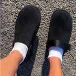 UGG  Goldenstar Cozy Clog Black Photo 3